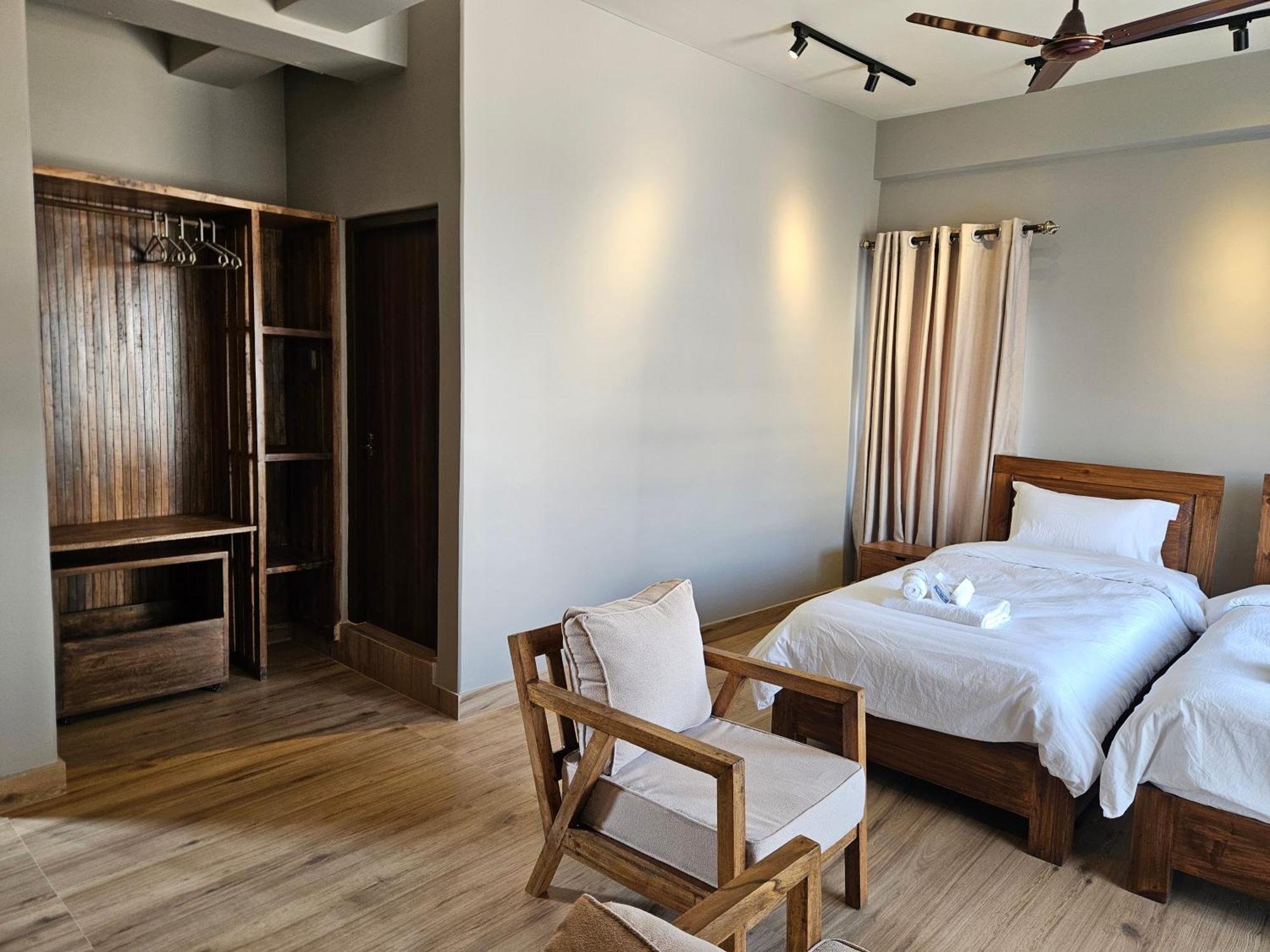 Hotel Blossom Pokhara Exterior foto