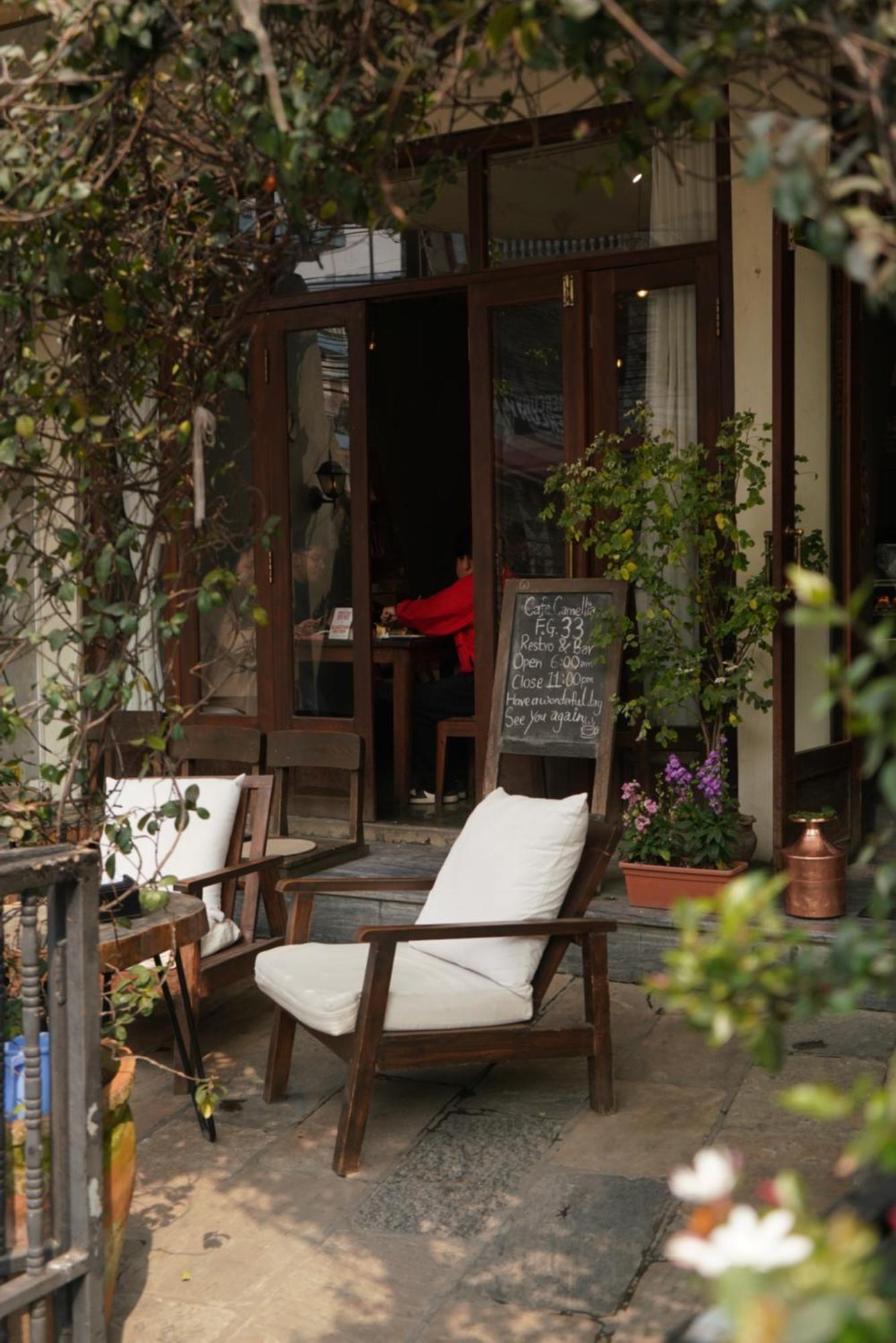 Hotel Blossom Pokhara Exterior foto